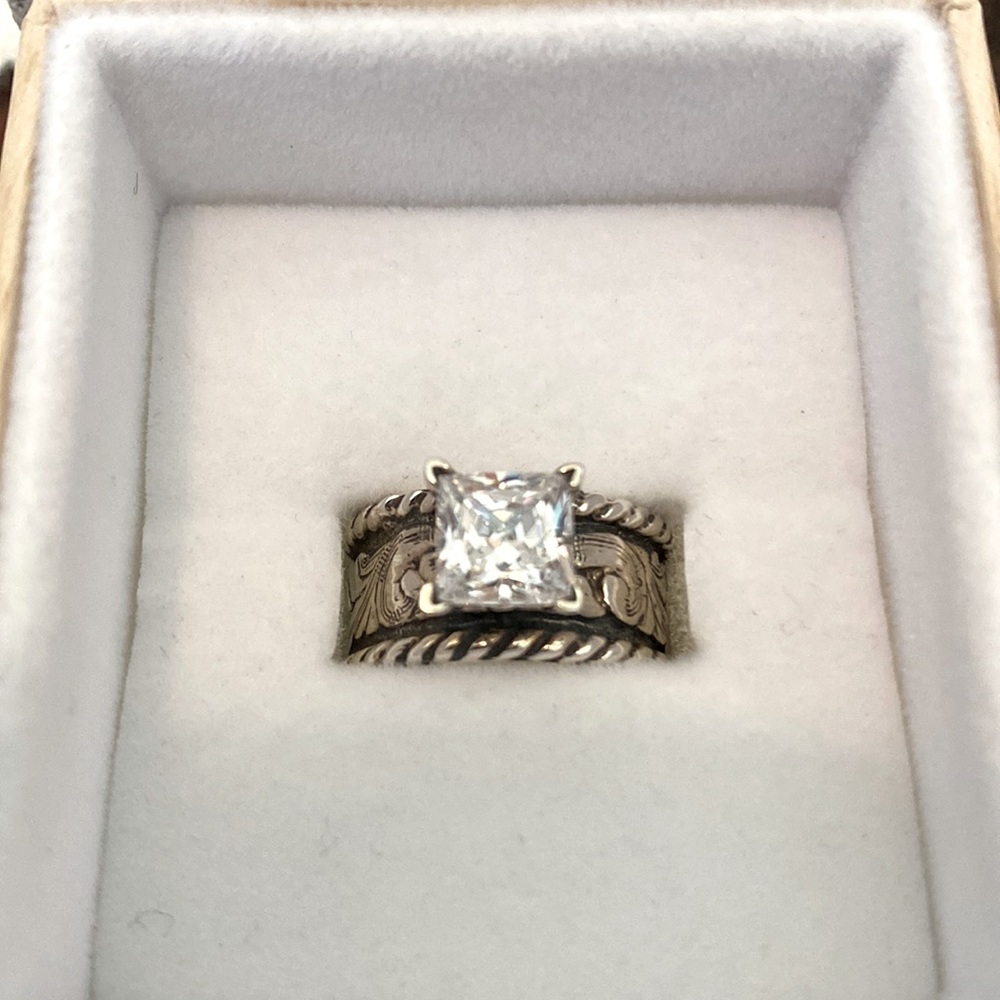 Hyo Silver- Silver & Rope Solitaire Engagement Ring